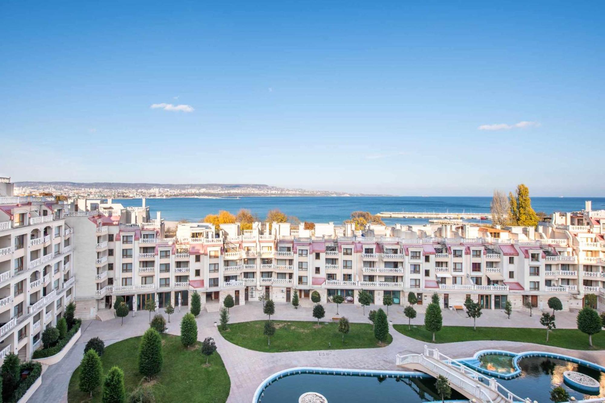Azur Del Mar Seaview Apartment Varna Extérieur photo