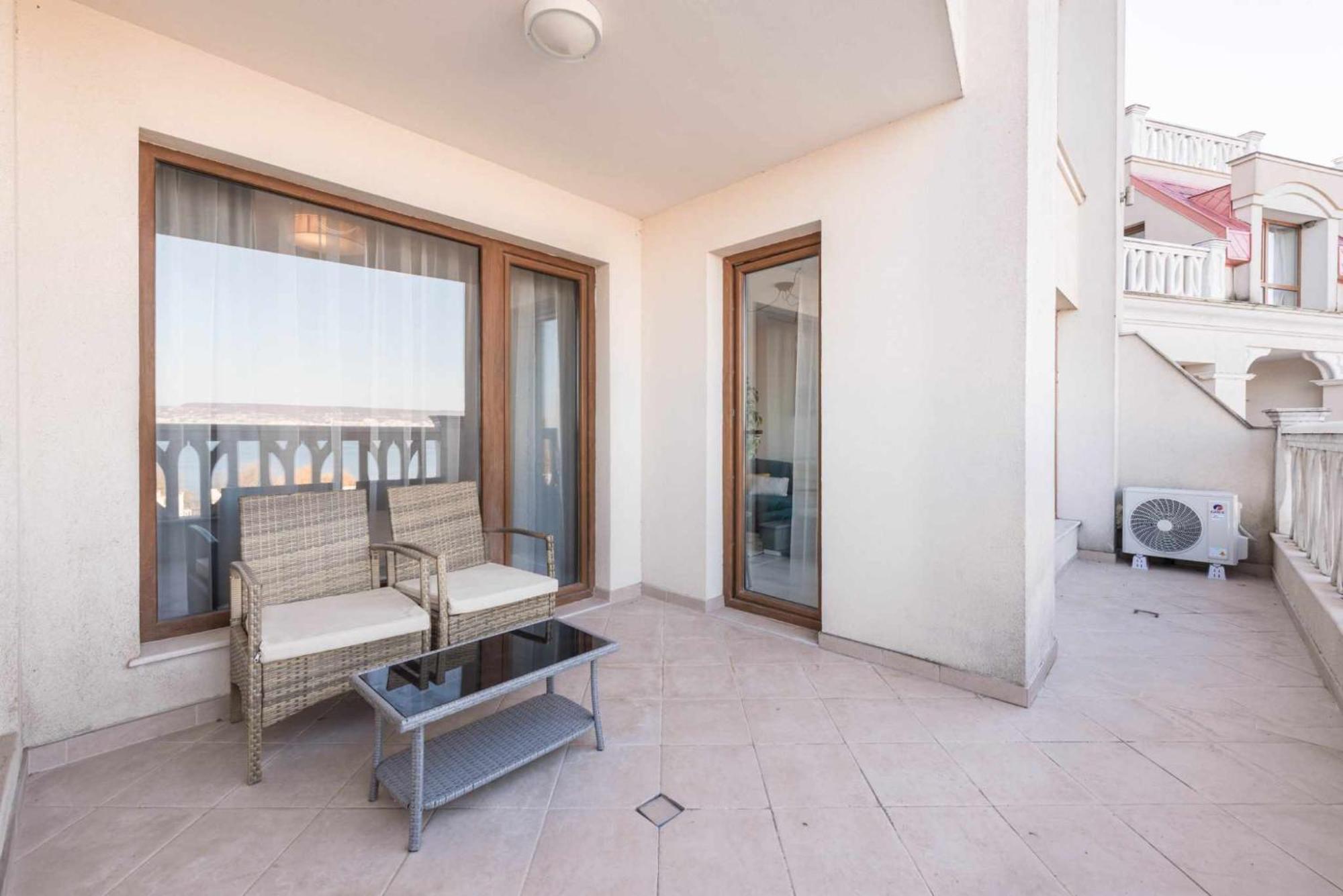 Azur Del Mar Seaview Apartment Varna Extérieur photo