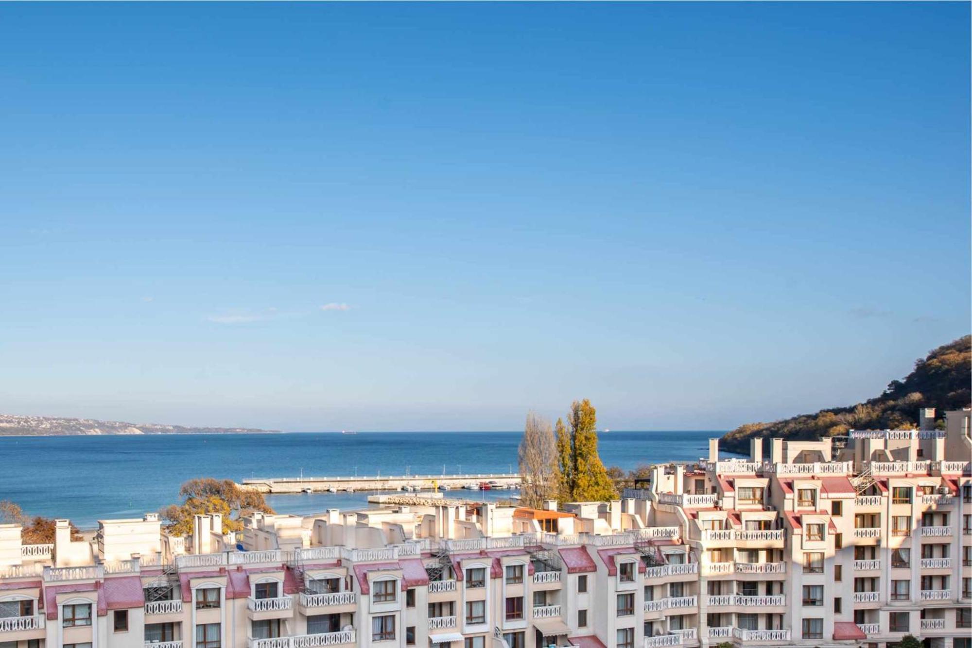 Azur Del Mar Seaview Apartment Varna Extérieur photo